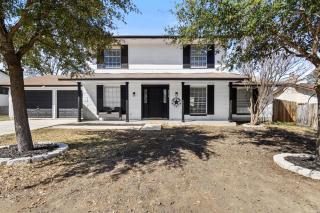 Poolside Retreat in Central SA - 7