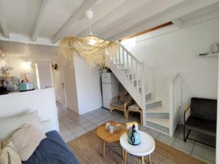 Villa T3 Mezzanine avec Climatisation - 6 Personnes - Parking - Saint-Pierre-La-Mer - FR-1-795-60 - Fleury - 2