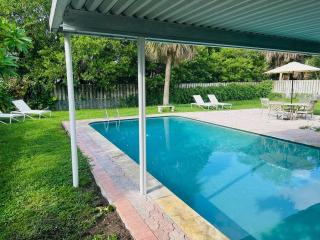 Lux Family Home-Pool-Near Beach - Lighthouse Point - 1