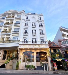 Tulip Hotel 3 - 0