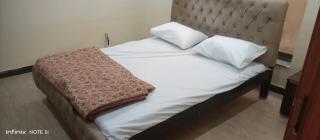 Private Basement Suite & Bath - Islamabad - 2