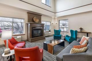 Comfort Suites Redmond Airport - Redmond - 4