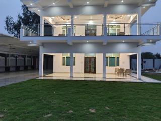 Shehnai Home's - Goshainganj - 9