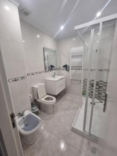 HOUSE ONLY FOR YOU ! 3 bedroom 2wc,BBQ,balcon 2,CENTRO vila! - 2