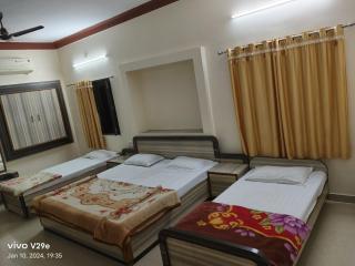 Hotel Kishanji's - Mount Ābu - 6