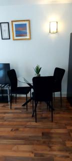 City Apartment in Great Location with a Balcony & Parking Possible - West One - Sheffield - 4