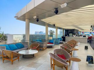 1BR Apartment on The Palm Walk to Beach Mall Pool Restaurants - 1