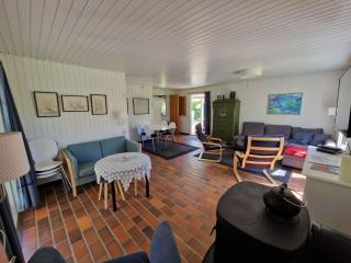 Cosy Holiday Home - 300 Meter From The See - Humble - 3
