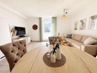 Villa Salus Whg 4 mit 2 Bädern & Balkon - Baabe - 2