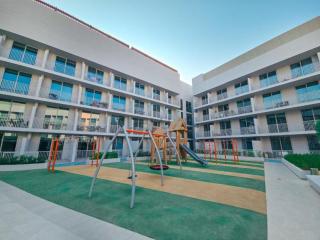 Close Proximity to Leisure Attractions with Exclusive Amenities, Luma22 West Tower, Jumeirah Village Circle by Deluxe Holiday Homes - 5