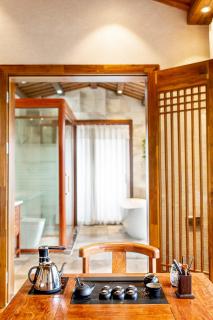 Zhangjiajie Waterfront Huajian Inn& Tianmen National Forest Park & Free pick up service - 3