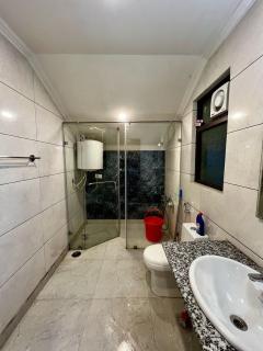 Chinar Appartment - Srinagar - 8