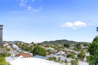 Sunset and Mountain View,2 Bed, 2 Ensuite, Close to Brisbane - Brisbane - 6