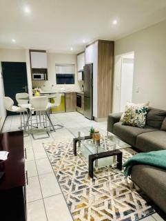 Beautiful 1 bedroom appartment at Ventura 11 - Sandton - 7