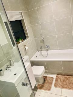 Beautiful 1 bedroom appartment at Ventura 11 - Sandton - 6