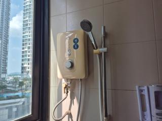 9pax 2R2B FAMILY SUITE, i-City, i-Suite, HYDE, Beside Theme Park, WIFI 50-55" Smart TV - Shah Alam - 5