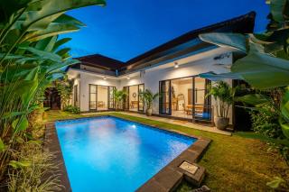 New Villa in the best area - 0