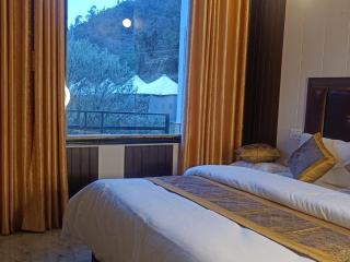 Kedarnath Cottage - - 4
