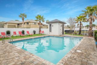 Shellebrate Chateau With Lsv And Heated Pool - Destin - 7