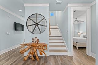 Shellebrate Chateau With Lsv And Heated Pool - Destin - 5