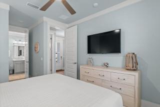 Shellebrate Chateau With Lsv And Heated Pool - Destin - 3
