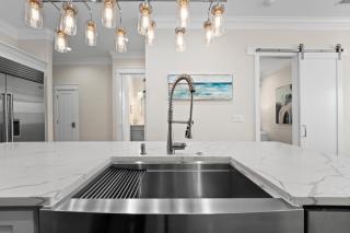 Venetian Boardwalk With Lsv And Pool - Destin - 1