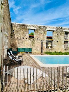 Grande chambre privée au Domaine Laroze - Dieulivol - 1