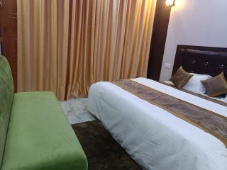 Kedarnath Cottage - - 8