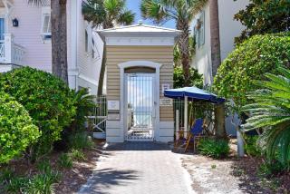 Coast Is Clear With Jetted Pool And Game Room - Destin - 5
