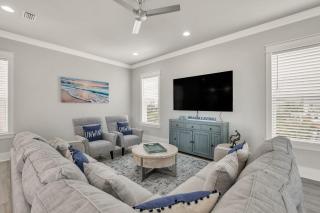 Grand Charm Chateau With Lsv And Heated Pool - Destin - 7