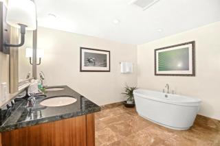 KBM Resorts FREE CAR Honua Kai Konea Ocean view Amazing 3-Bedroom Condo with Beach Gear HKK-449 - Kaanapali - 1