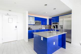 16th Floor Luxury 2 Bedroom - Ocean Views & Luxury - 4