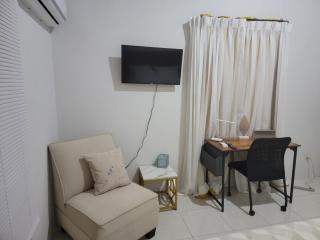 Home away from home Apt#4 - Saint Philip - 6