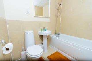 City Centre Getaway - Modern 1BR with Parking - Sheffield - 3