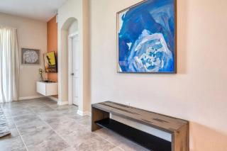 Stylish 2BR Condo | Avengers Room & Golf Course View - Kissimmee - 6