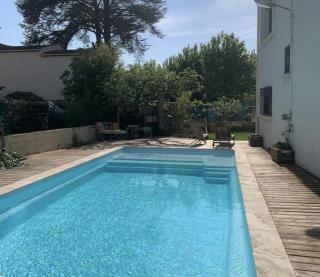 Rez de jardin de villa avec piscine proche mer - Toulon - 0
