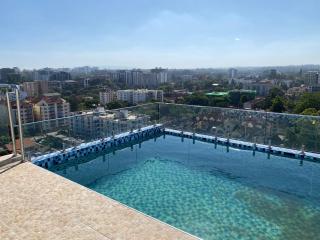 Unique gem in Westlands, city views, rooftop gym and Pool - Nairobi - 5