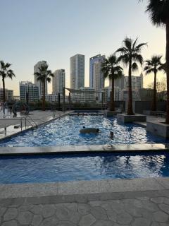 Sparkle Towers by Swarovski - Dubai Marina - High Floor - Beach Resort Sunset view - 7