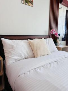 2 Bed's Unit at PICC Near MOA - Manila - 7