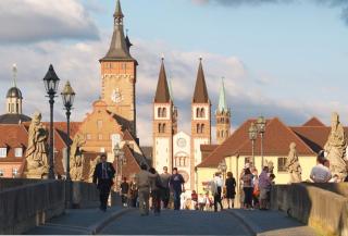 Cosy & Historic Ambience - Markt Nordheim - 7