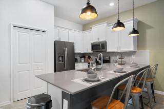 8889- Amplo 2 Quartos | Sala de Jogos & Comodidades de Resor - 2