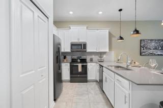 8889- Amplo 2 Quartos | Sala de Jogos & Comodidades de Resor - 1