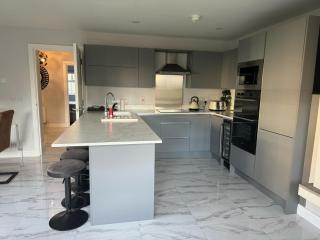 Portrush West Strand Beachside Apartment - Portrush - 8