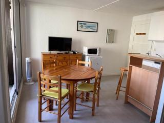 Studio cabine, plage de St Cyprien, 200 m de la mer - Saint-Cyprien-Plage - 1