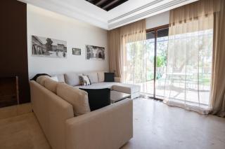 Appartement moderne et chic, avec piscine pour femmes et Parc de jeux - Dar Caïd Layadi - 0