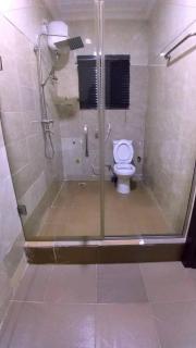 Male only cheap shared bedspace - 4