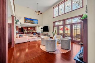 Poconos Playtime Paradise Luxury Play Escape - 2