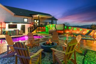 Fun N Sun - Ultimate Backyard Pool And Game Room - Sevierville - 9