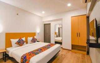 Hotel Vrindavan Prosperity - Near Prem Mandir - Vrindāvan - 2