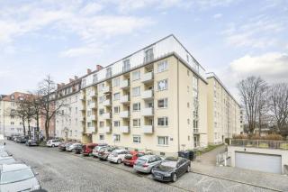 Schöne Schwabing 70m2 sanierte City Wohnung - Munich - 3